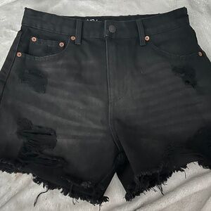 Ripped style high waist shorts